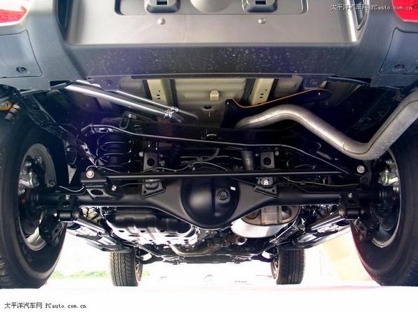 ԽҰ֮�� Jeep�����˶Աȷ���FJ��·��
