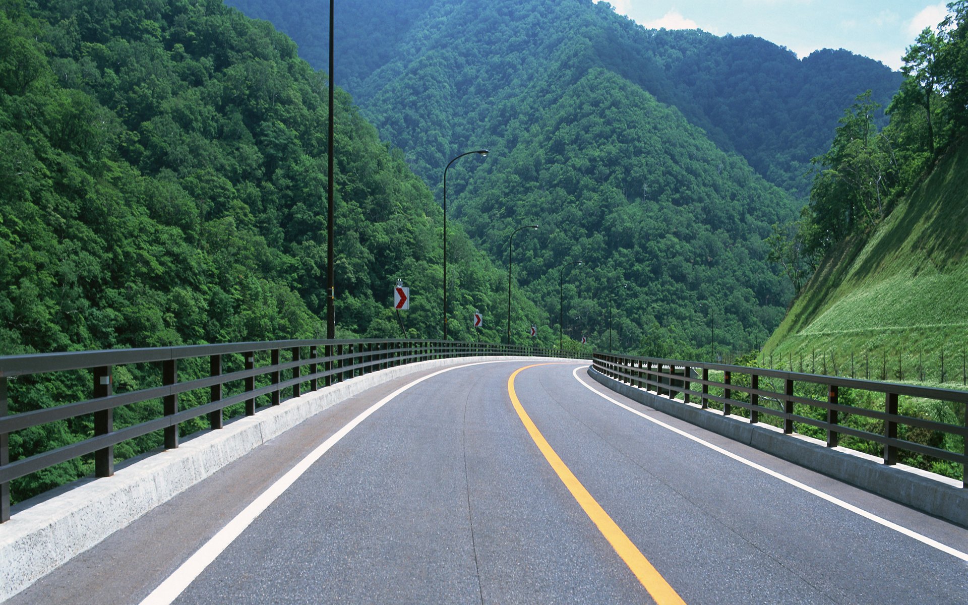 宽屏道路风光