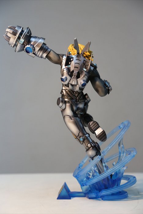 英雄联盟全明星赛伊泽瑞尔手办赏图片