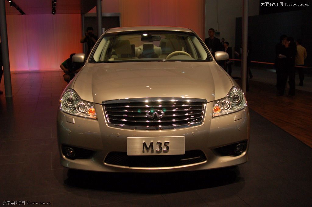 英菲尼迪M車展高清大圖