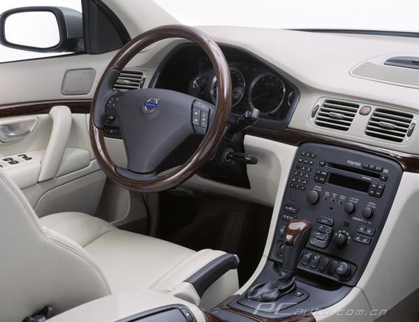 沃尔沃s80报 价图 片资 讯参 数口 碑论 坛缺点:外形偏重于商务,内饰