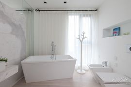现代简约风格别墅浴室效果图