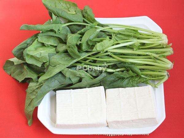 菠菜煎豆腐的做法 菠菜煎豆腐的家常做法 菠菜煎豆腐怎么做好吃 孕期食谱推荐